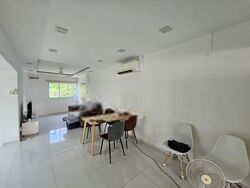 Blk 217 Bedok Town Centre (Bedok), HDB 3 Rooms #410105441